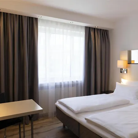 Otel Scandic Kurfuerstendamm 4*